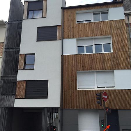 Appartement au pied de la cathédrale Reims Esterno foto